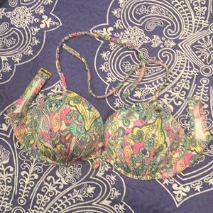 Victoria’s Secret bikini top Sz. 34d.